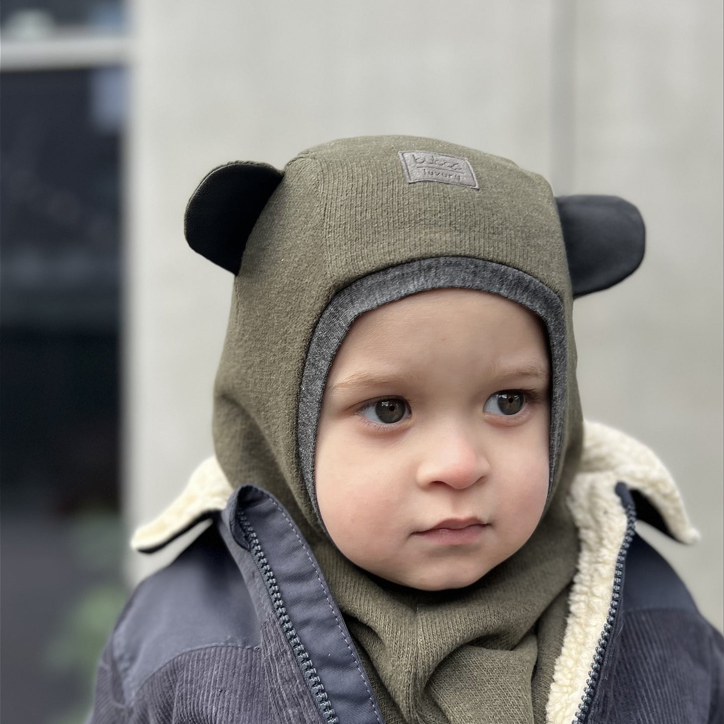 Vaikiška kepurė šalmukas pavasariui / rudeniui / žiemai Bear BUBOO luxury chaki