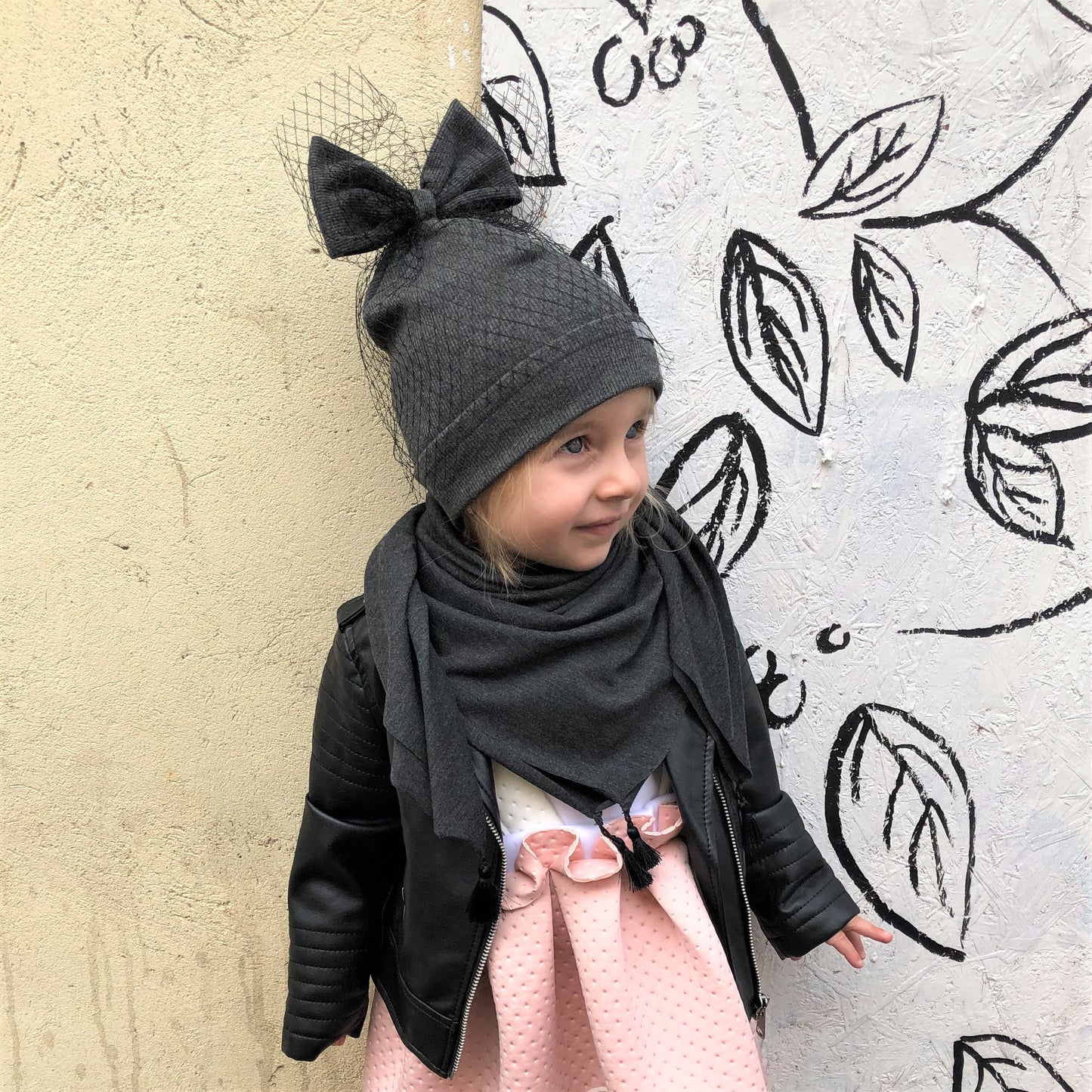 Extremely stylish girl doublelayered beanie with a tulle FASHIONISTA dark grey