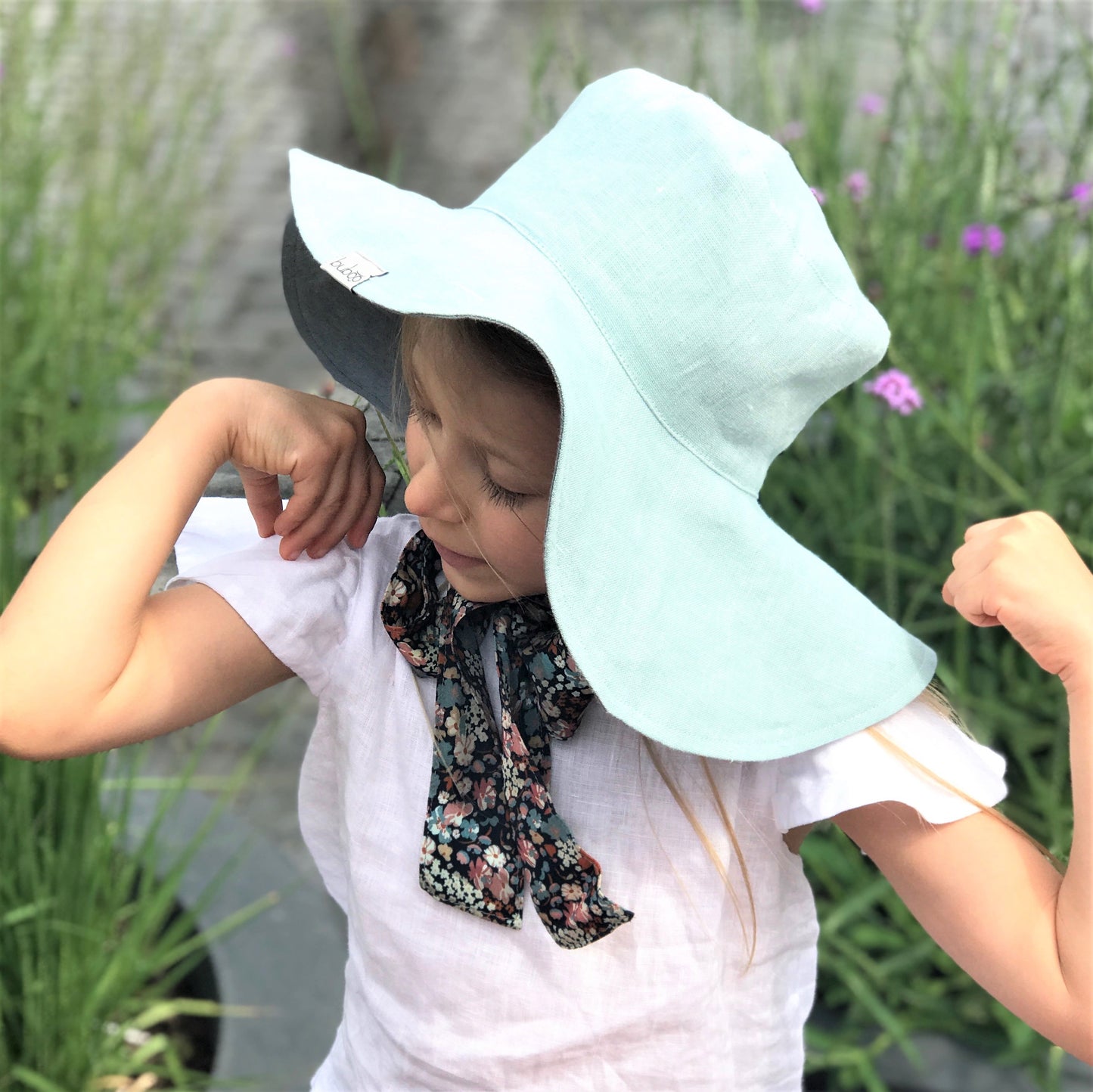 Impressive kids softened linen HAT with silky ribbons Mint