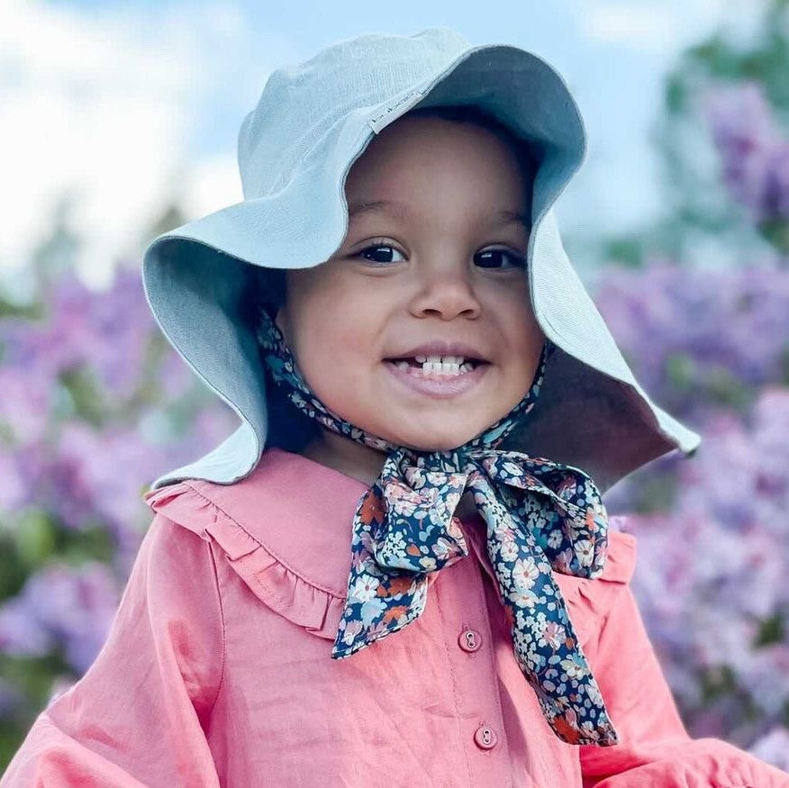 Impressive kids softened linen HAT with silky ribbons Mint