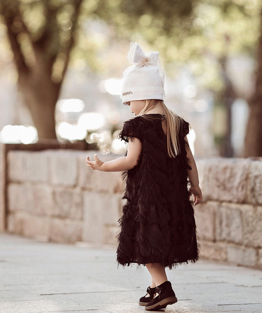 Extremely stylish girl beanie with a tulle FASHIONISTA white/golden