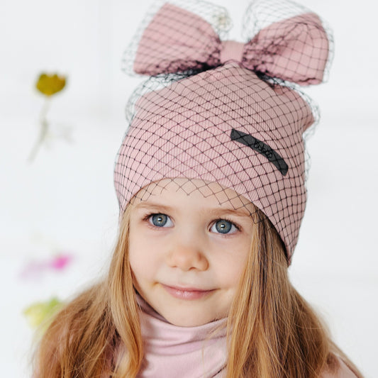 Extremely stylish girl doublelayered beanie FASHIONISTA powder with a black tulle