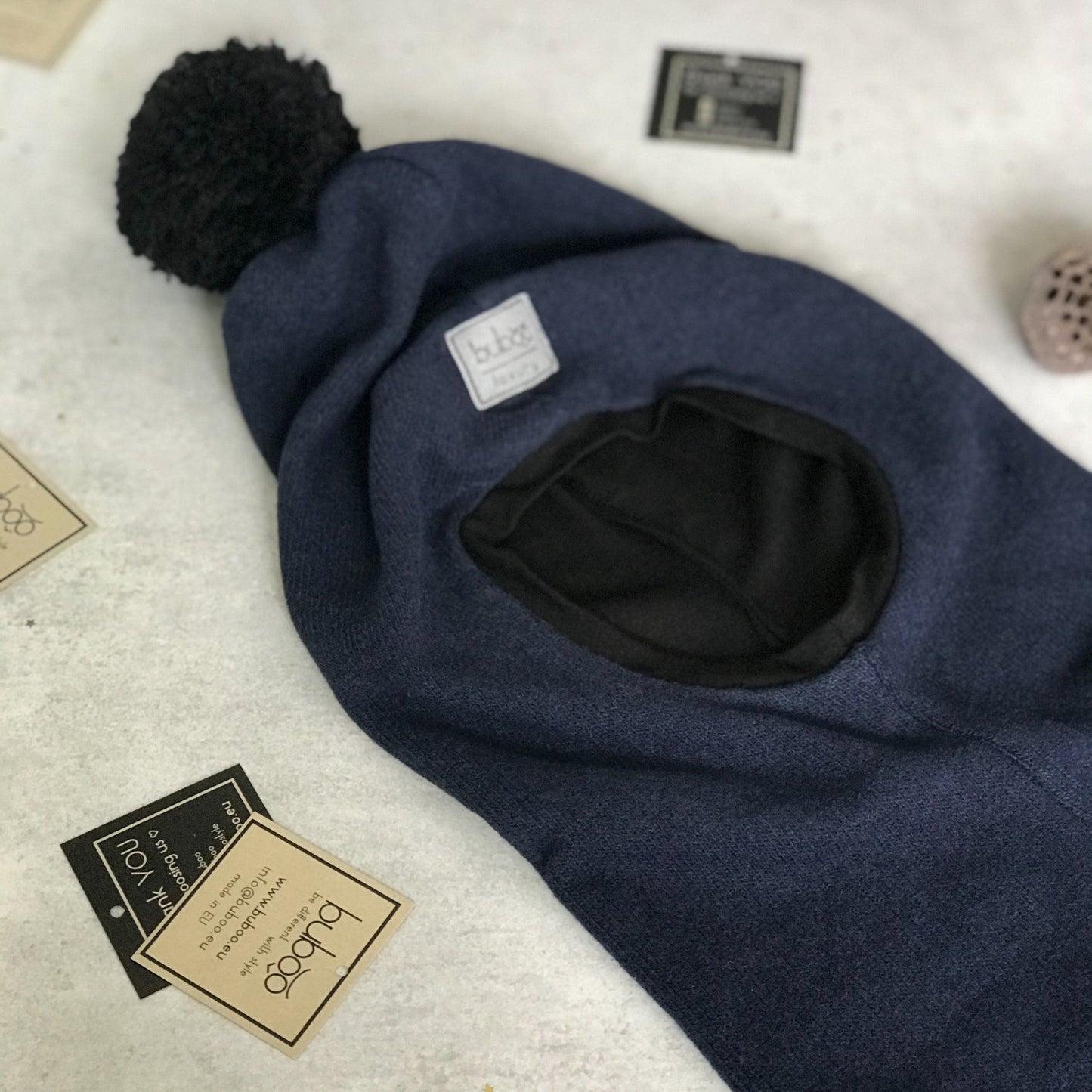 Vaikiškas šalmukas rudeniui žiemai pavasariui BUBOO luxury su bumbulu - Mėlyna