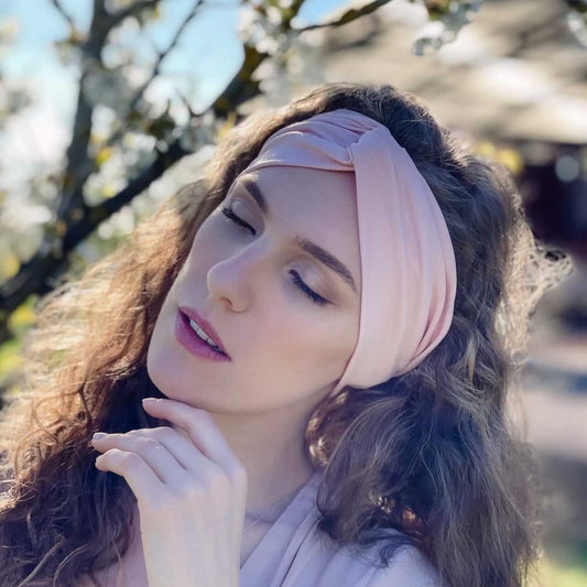 Stylish woman headband KNOT  powder