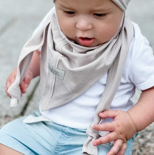 Kids' Spring & Summer Scarf UPSIDEDOWN latte 2 – Soft, Breathable, Triangle Design