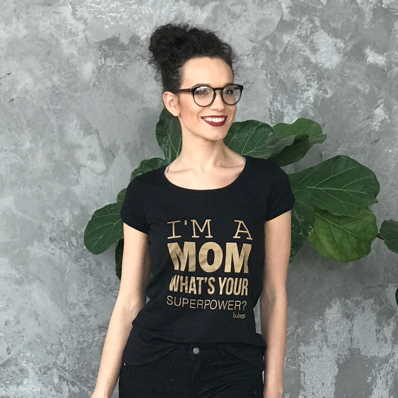 Female Stylish T Shirt With Print Mom Superpower Black